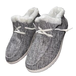 🆕 Women’s grey fur lined loafers